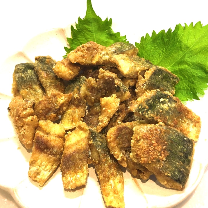 青魚をパクパク♪アジ(サバ)のカレー味竜田揚げ